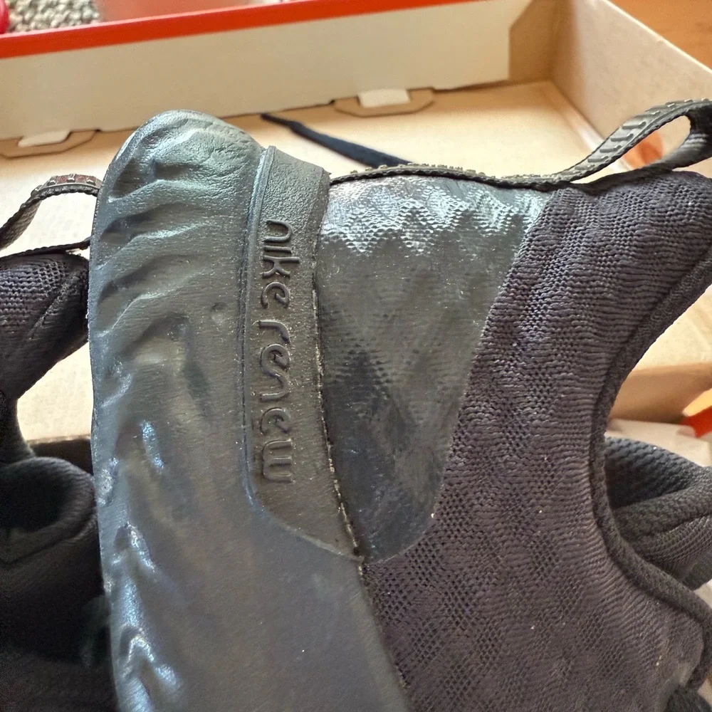 Nike Black and Gray Athletic Sneakers - Picture 5 of 8